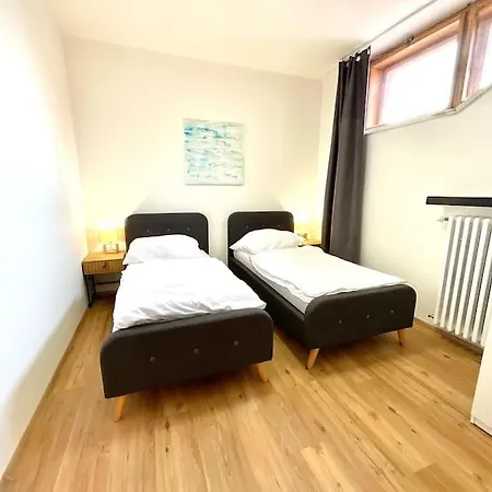 C.5 V Bankovnim Dome Apartment *