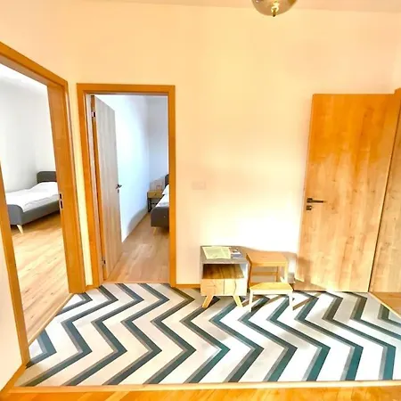 Apartment C.5 V Bankovnim Dome