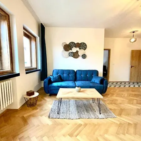 C.5 V Bankovnim Dome Apartment *
